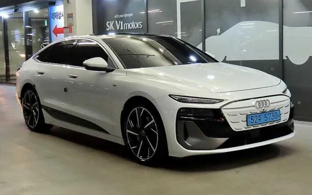 수원자동차중고 A6 e-트론 퍼포먼스 S-라인 매물 사진 19 - 2025/08 23,956km